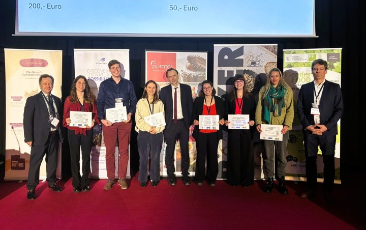 Winners of the oral/poster presentation contest. HealthFerm members: Luc De Vuyst (VUB) - 3rd place Silvia Cera (UH), 2nd place Thomas Gettemans (VUB), 1st place Eline Lambrechts (KU Leuven) Winners of the oral/poster presentation contest. HealthFerm members: Luc De Vuyst (VUB) - 3rd place Silvia Cera (UH), 2nd place Thomas Gettemans (VUB), 1st place Eline Lambrechts (KU Leuven)